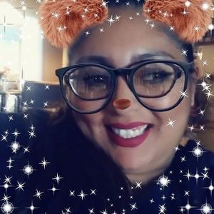 Meet your Posher, Eloisa